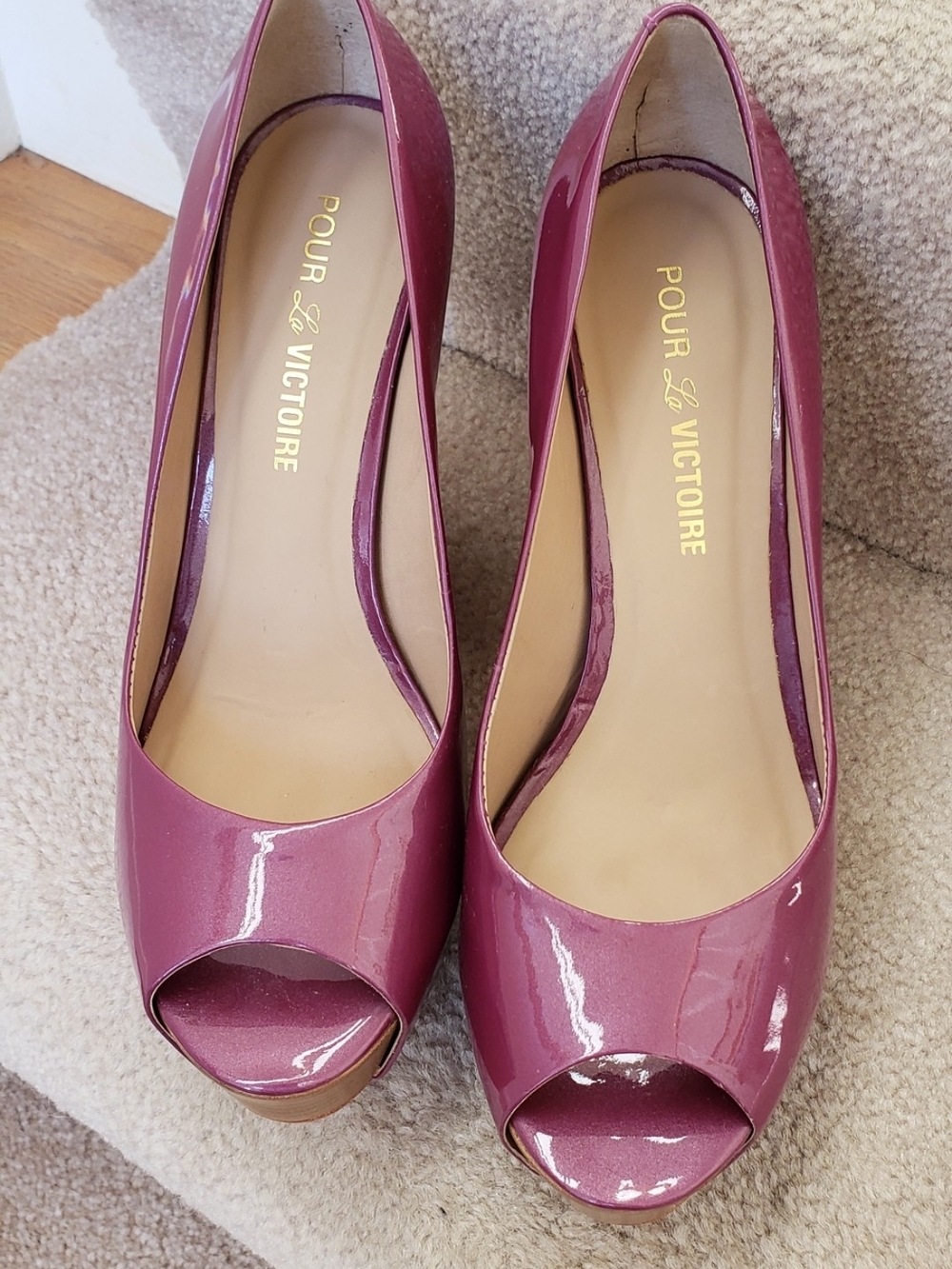 Pour La Victoire Mauve Patent Peep-Toe Pumps